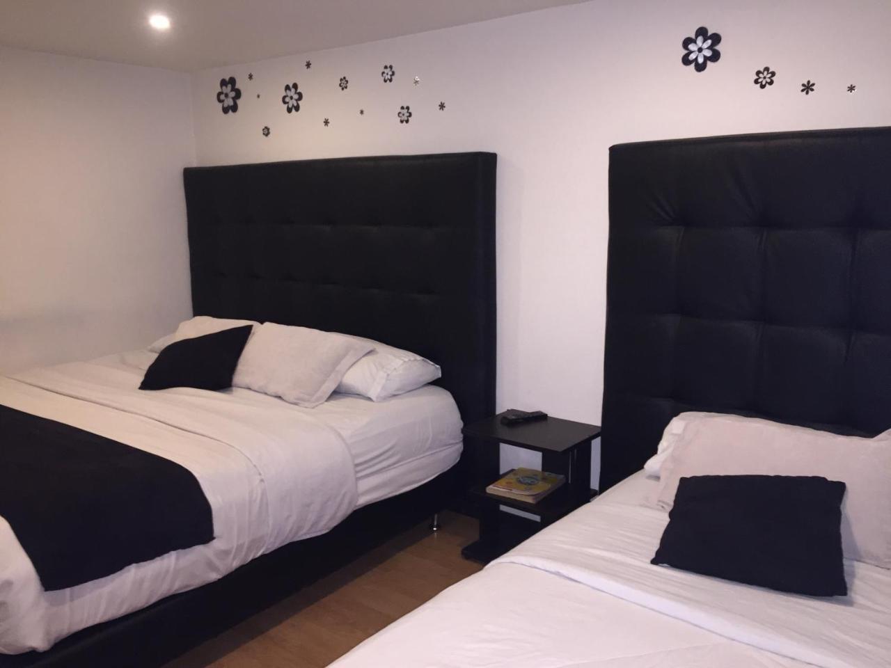Hotel Montecarlo Boutique ボゴタ エクステリア 写真